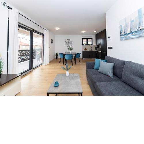 Apartment Marianne , parking free , 2 bedroom & 2 bathroom , modern & cozy