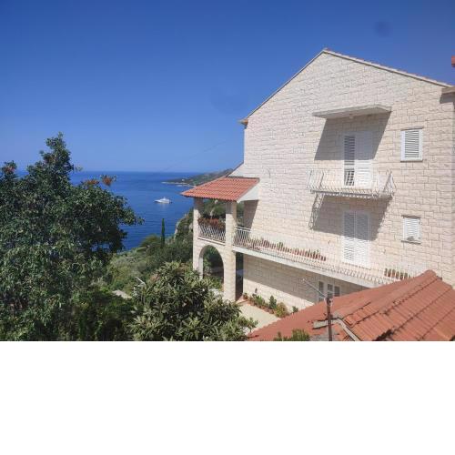 Apartment Marija for 8 people