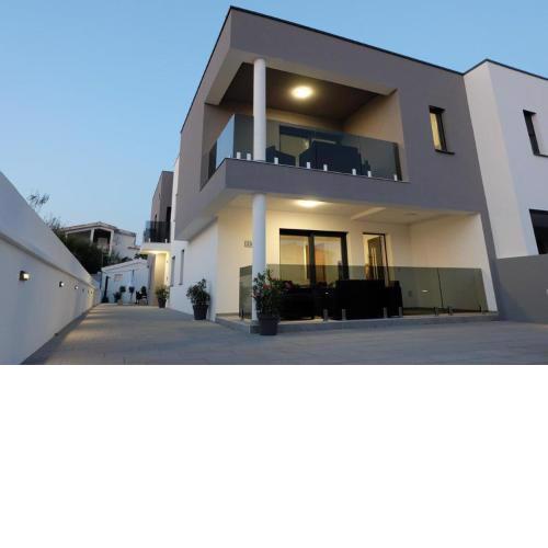 Apartment Martina Vir