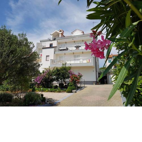 Apartment Maslina