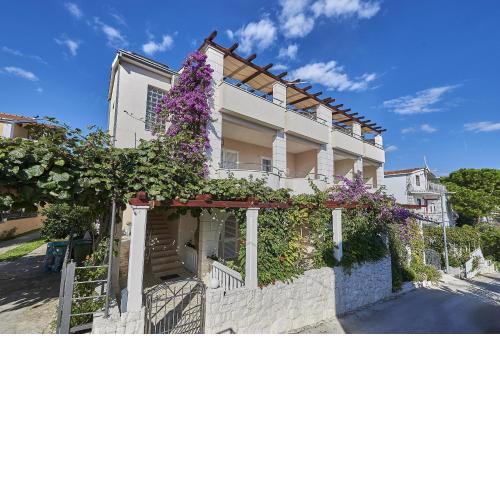 Apartment Mavarstica 17803d