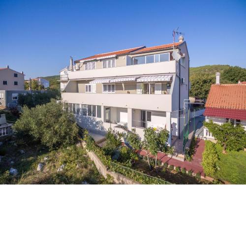 Apartment Milivoj
