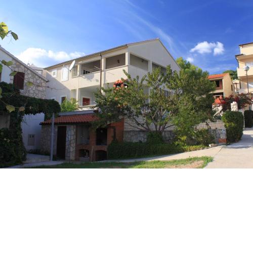 Apartment Milna 8896b