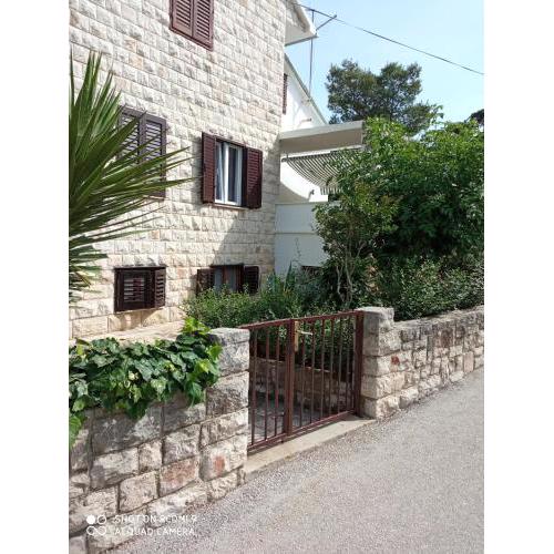 Apartment M&J Supetar with floor heating and two air conditioners