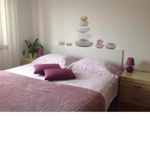 Apartment near centar for 2+1 at Pula, with garden and free parking