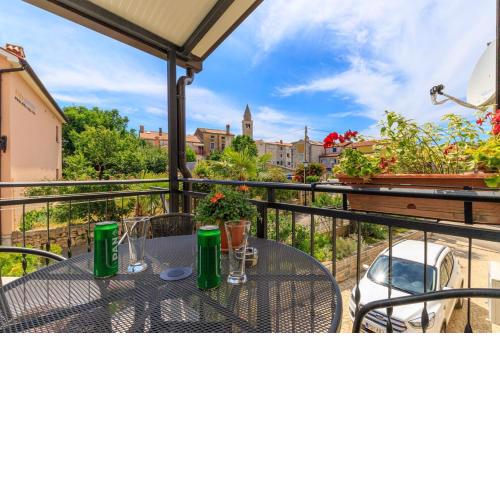 Apartment Nika with Balcony