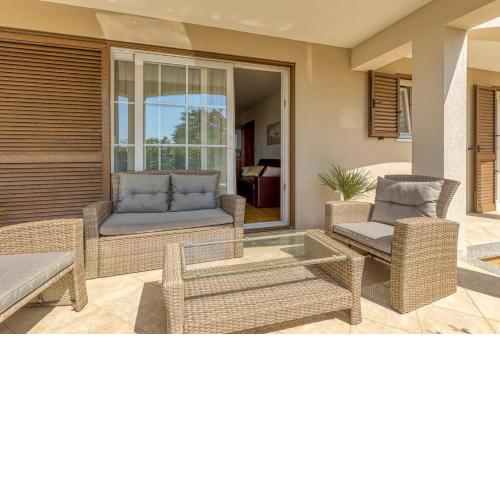 Apartment Oliva Radmani