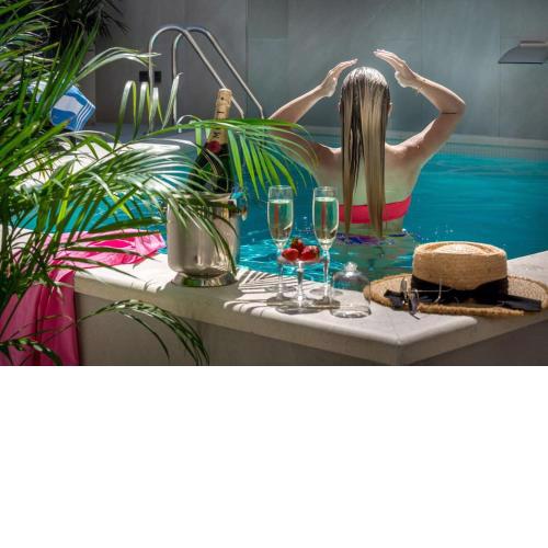 Apartment One B with Heated Private pool