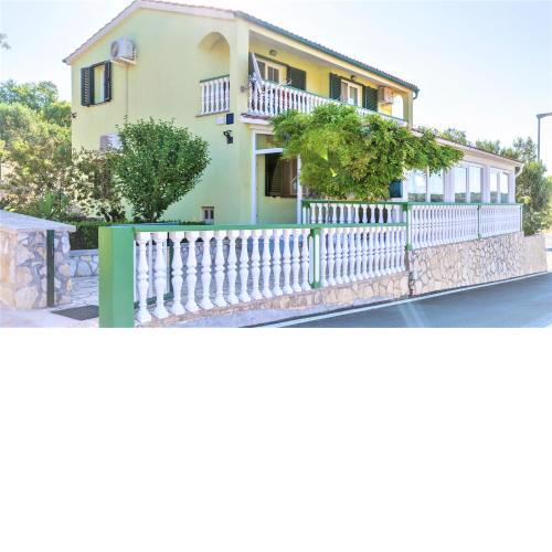 Apartment Pelicaric Sali Dugi otok
