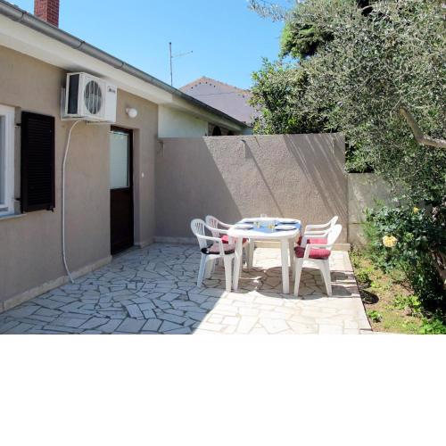 Apartment Perkovic-3 by Interhome