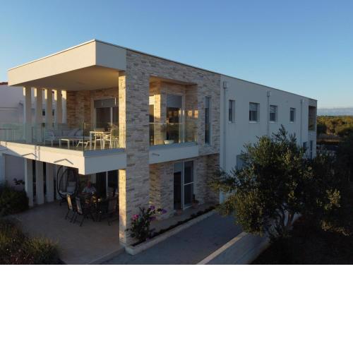 Apartment Perla