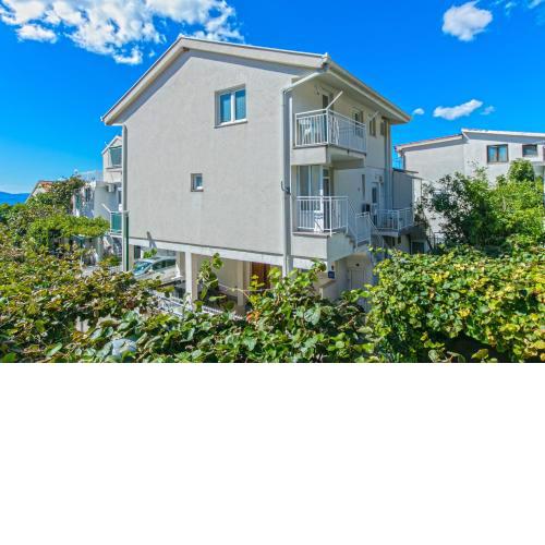 Apartment Podaca 6677b