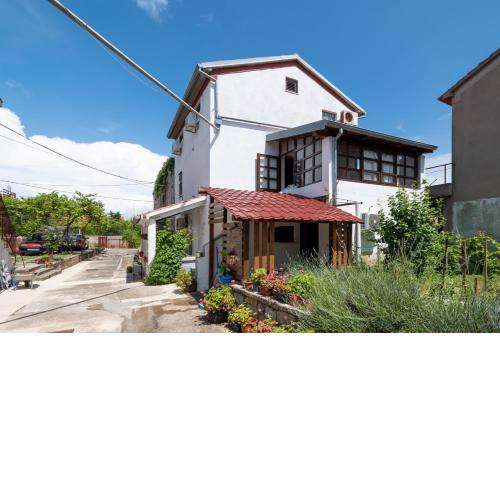 Apartment Preko 8179b