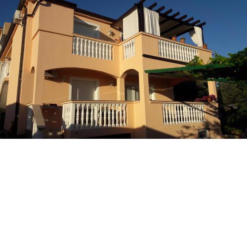 Apartment Relax - 80 m from the beach