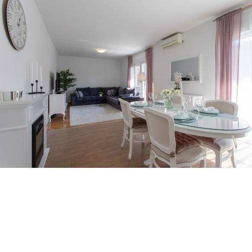 Apartment Sara