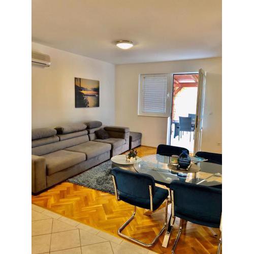 Apartment SUNNY PARADISE 2, Makarska - Promajna