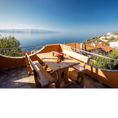 Apartment Tajana by Interhome