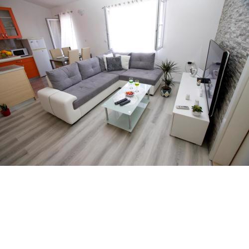 Apartment Toni
