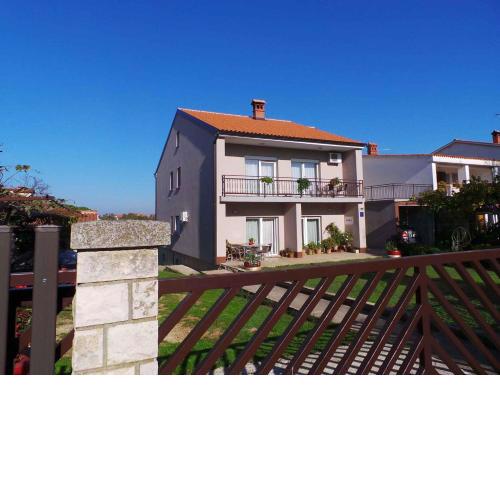 Apartment Valbandon 9