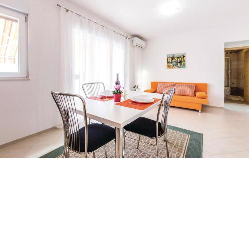 Apartment VESNA