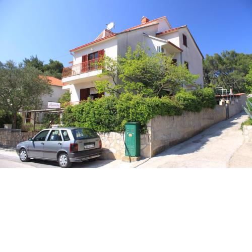 Apartment Vrboska 8748a