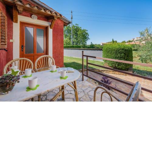 Apartment with pool Visnjan