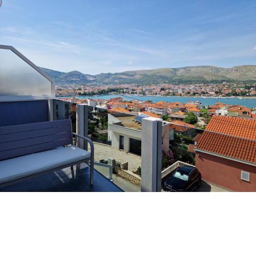 Apartment with sea view in Trogir