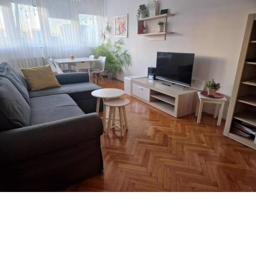 "Apartment Zagreb Idila Center", with a balcony, speed WiFi