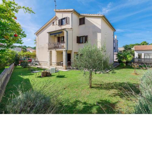 Apartment Zrinka-2 by Interhome