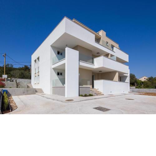 Apartments Alba 1