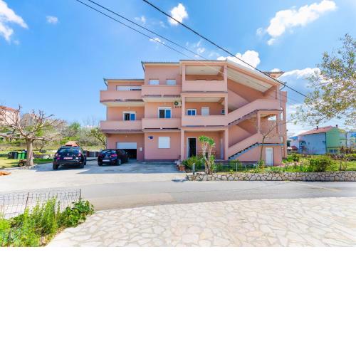 Apartments and Room Ljubica