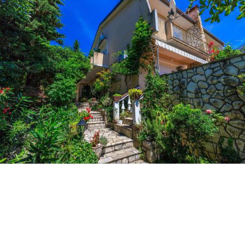 Apartments and Room Mirjana