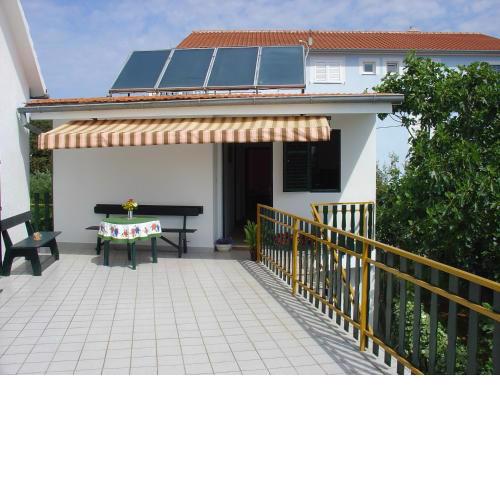 Apartments and Rooms Mirjana