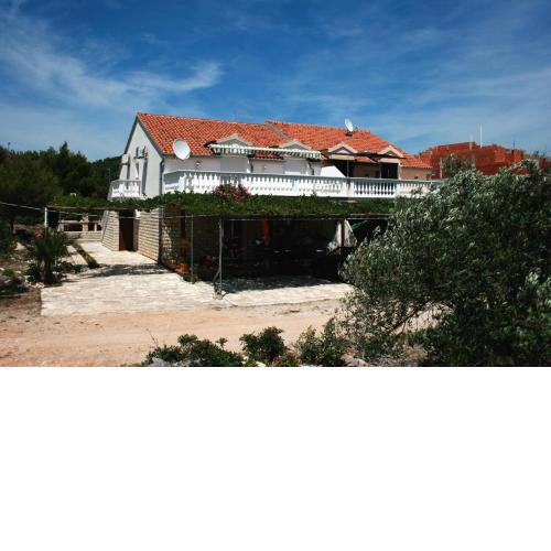 Apartments and rooms with parking space Jezera, Murter - 5082