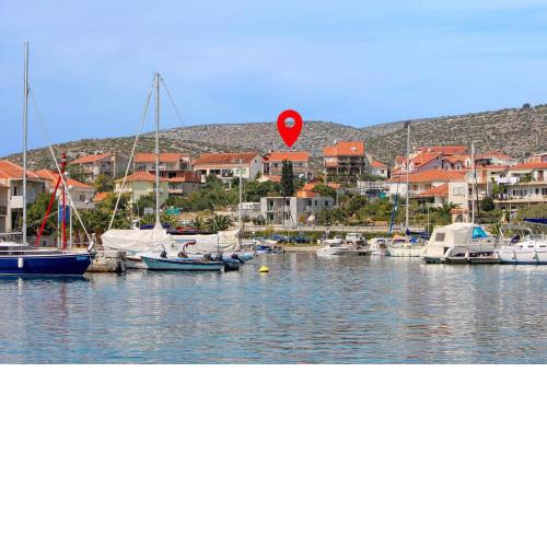 Apartments and rooms with parking space Marina, Trogir - 5953