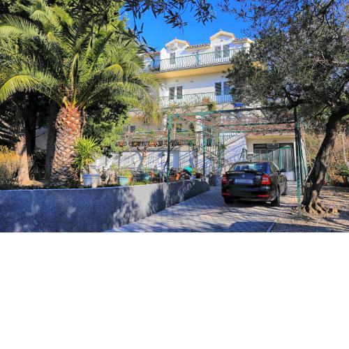 Apartments and rooms with parking space Tucepi, Makarska - 16914