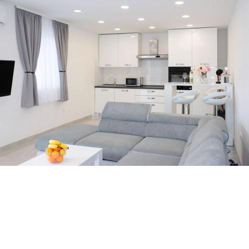 Apartments Ane 1 Tisno