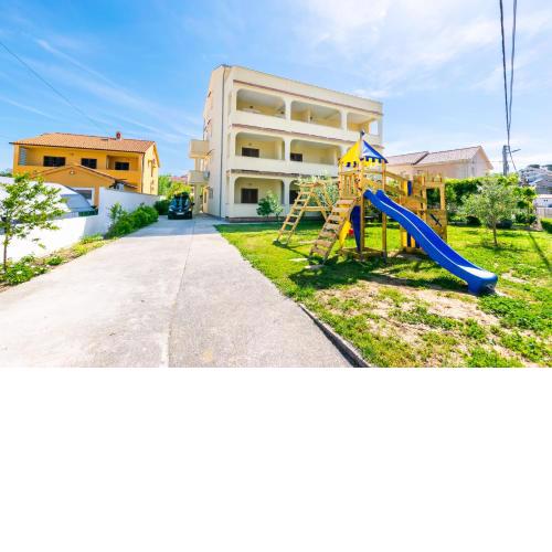 Apartments Apartmani Ivan i Marija