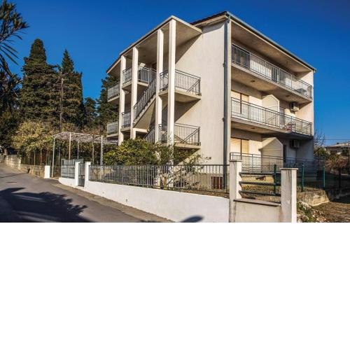Apartments Aurora
