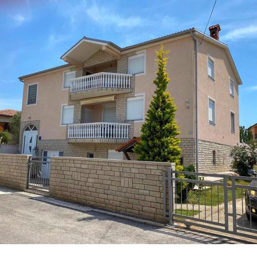 Apartments Ban