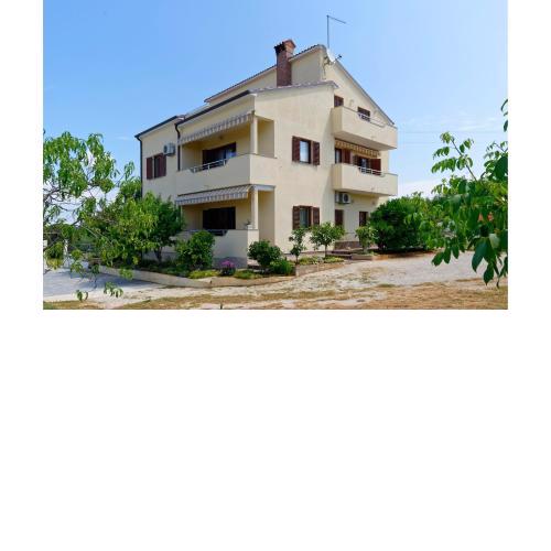 Apartments Belvedere by Rent Istria