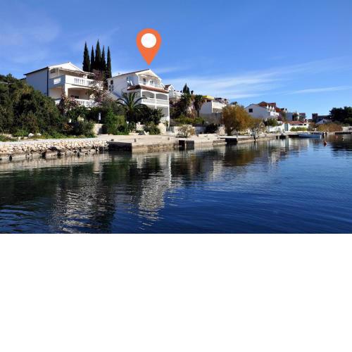 Apartments Bibi - 10m from the beach
