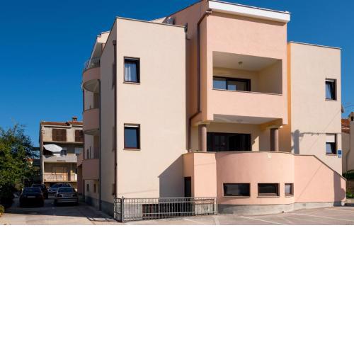 Apartments Bobi