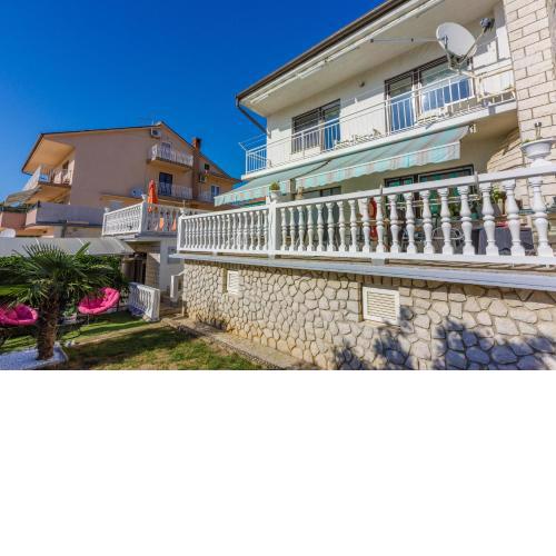 Apartments Budzyn