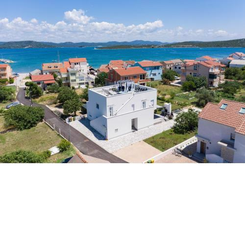 Apartments by the sea Betina, Murter - 20450