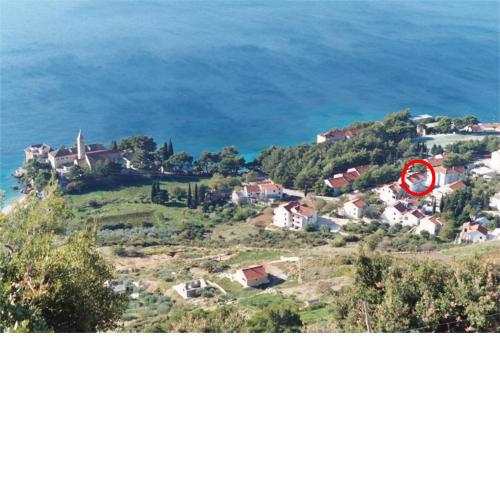 Apartments by the sea Bol, Brac - 2904