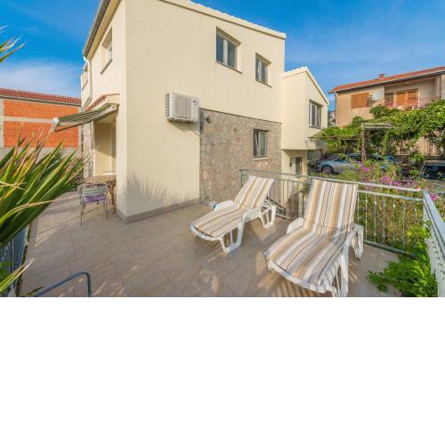 Apartments by the sea Businci, Ciovo - 7560