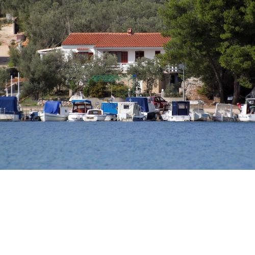 Apartments by the sea Cove Mala Lamjana, Ugljan - 8449