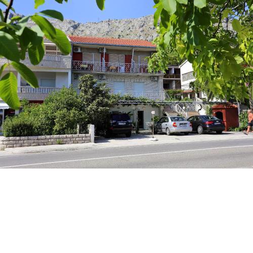 Apartments by the sea Duce, Omis - 10304