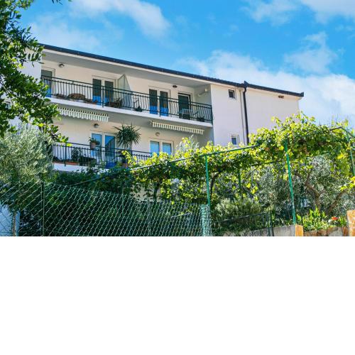 Apartments by the sea Gradac, Makarska - 20041